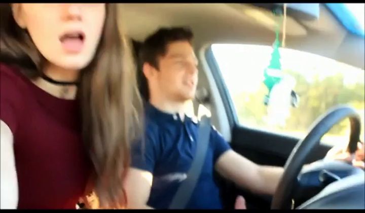 Car - Sexy Girl Giving Her Guy A Blowjob While He Drives